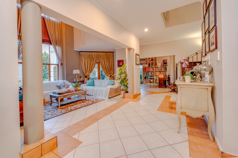 4 Bedroom Property for Sale in Lonehill Gauteng