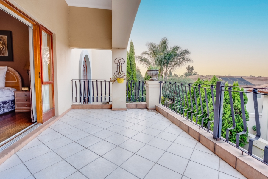 4 Bedroom Property for Sale in Lonehill Gauteng