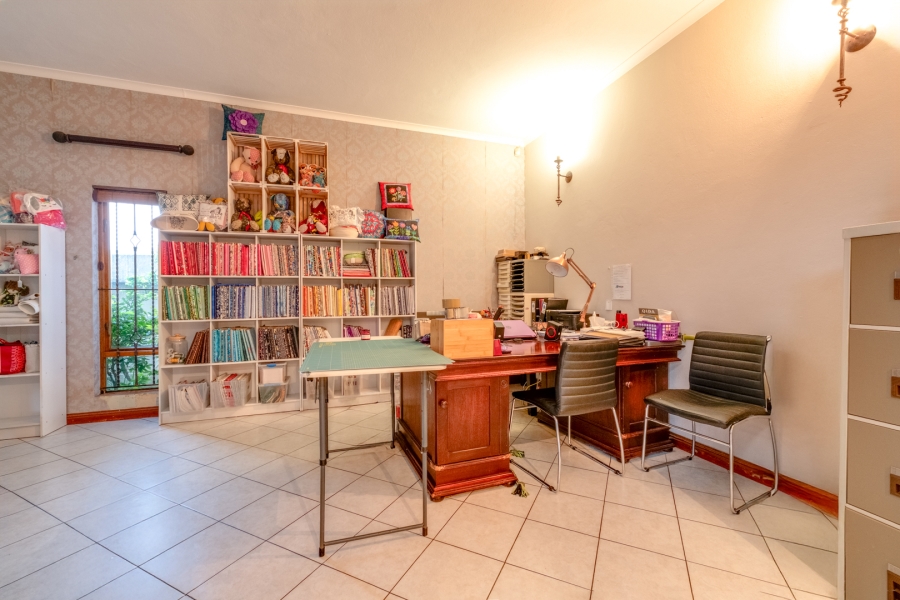 4 Bedroom Property for Sale in Lonehill Gauteng