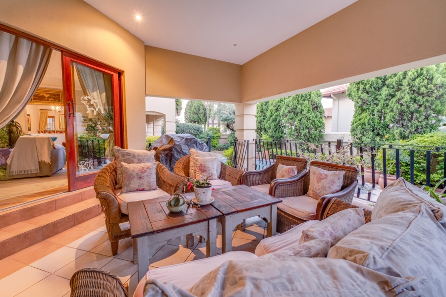 4 Bedroom Property for Sale in Lonehill Gauteng