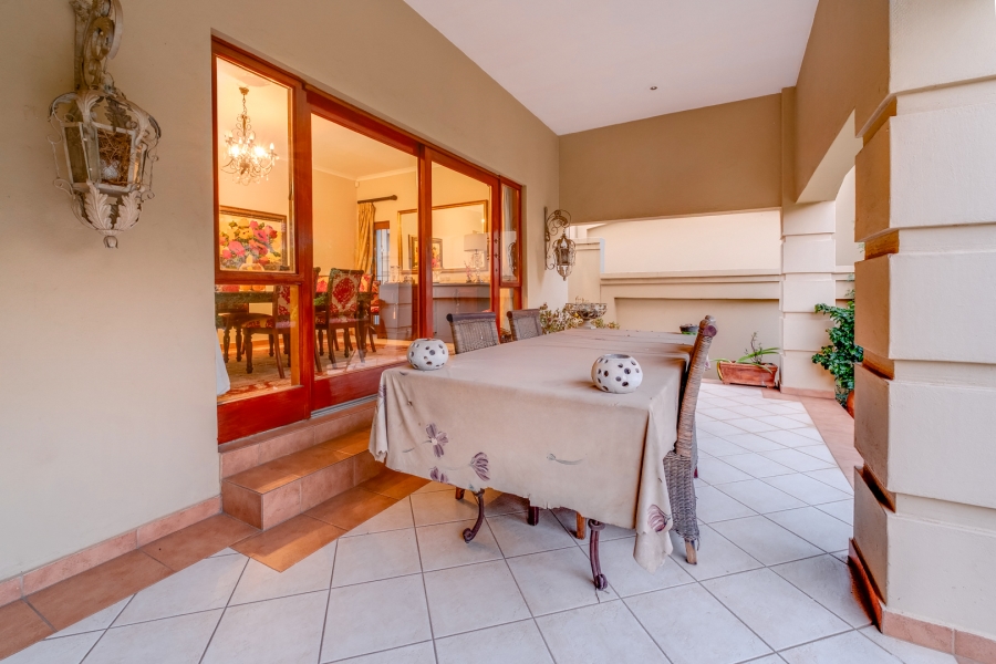 4 Bedroom Property for Sale in Lonehill Gauteng