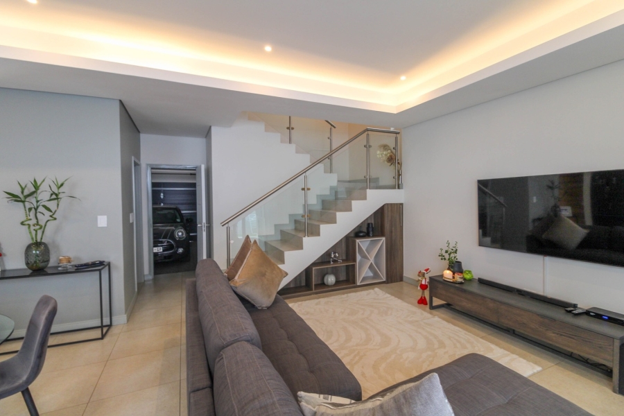 3 Bedroom Property for Sale in Bryanston Gauteng