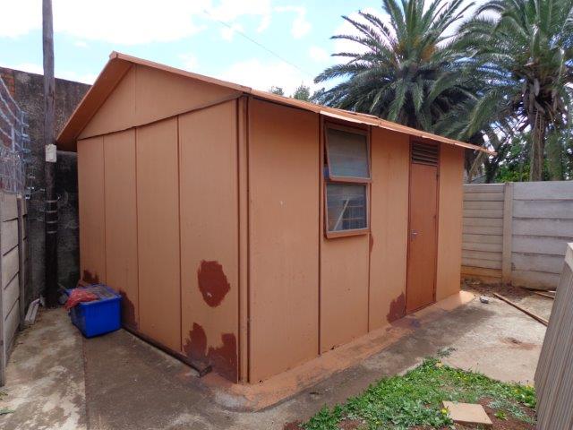 6 Bedroom Property for Sale in Birchleigh Gauteng