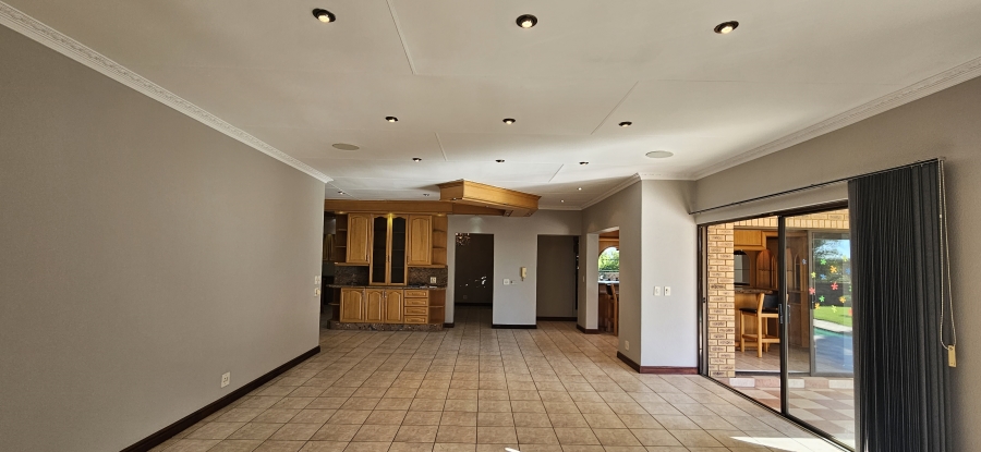 4 Bedroom Property for Sale in Meyersdal Gauteng