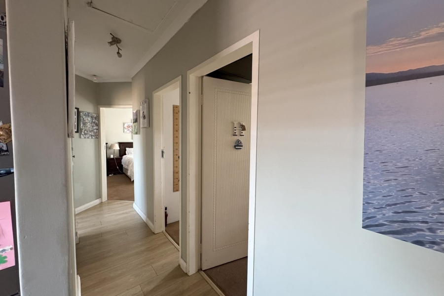 3 Bedroom Property for Sale in Die Hoewes Gauteng