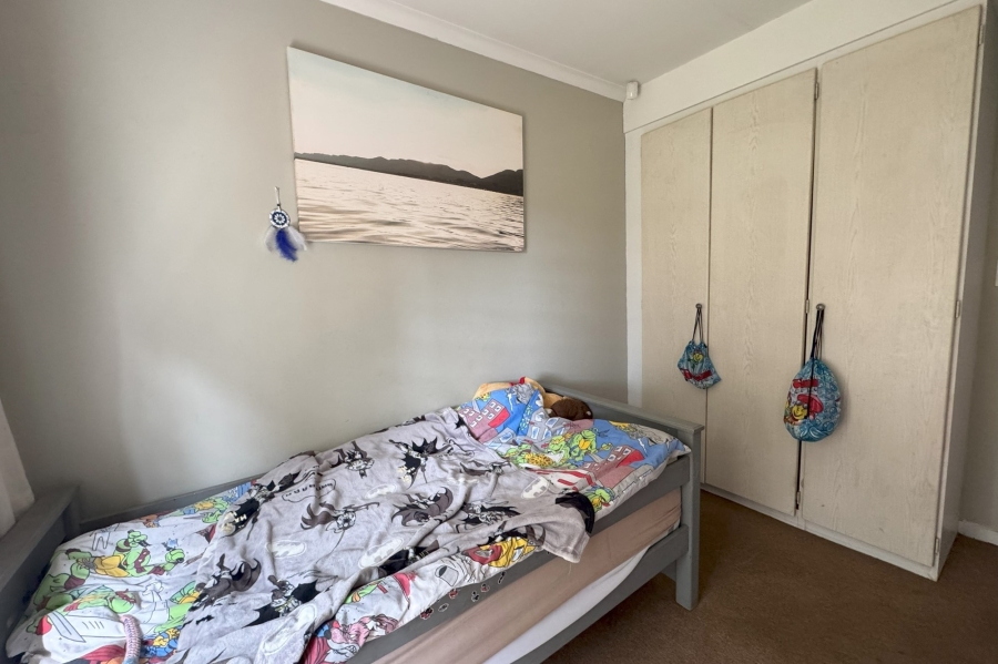 3 Bedroom Property for Sale in Die Hoewes Gauteng