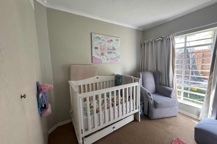 3 Bedroom Property for Sale in Die Hoewes Gauteng