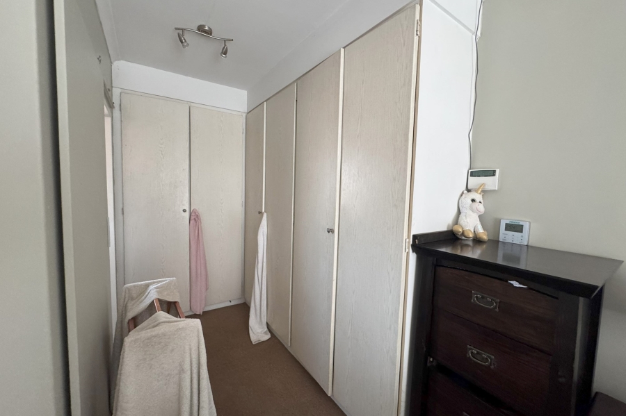 3 Bedroom Property for Sale in Die Hoewes Gauteng
