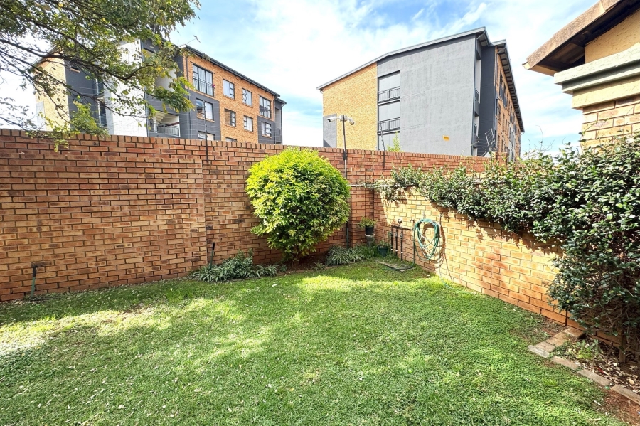 3 Bedroom Property for Sale in Die Hoewes Gauteng