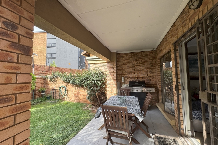 3 Bedroom Property for Sale in Die Hoewes Gauteng
