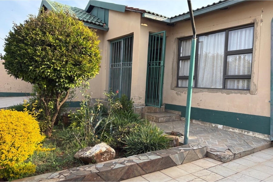3 Bedroom Property for Sale in Lotus Gardens Gauteng