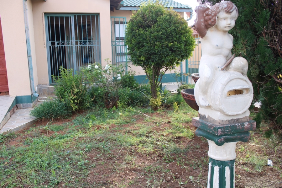 3 Bedroom Property for Sale in Lotus Gardens Gauteng