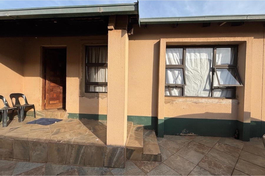 3 Bedroom Property for Sale in Lotus Gardens Gauteng