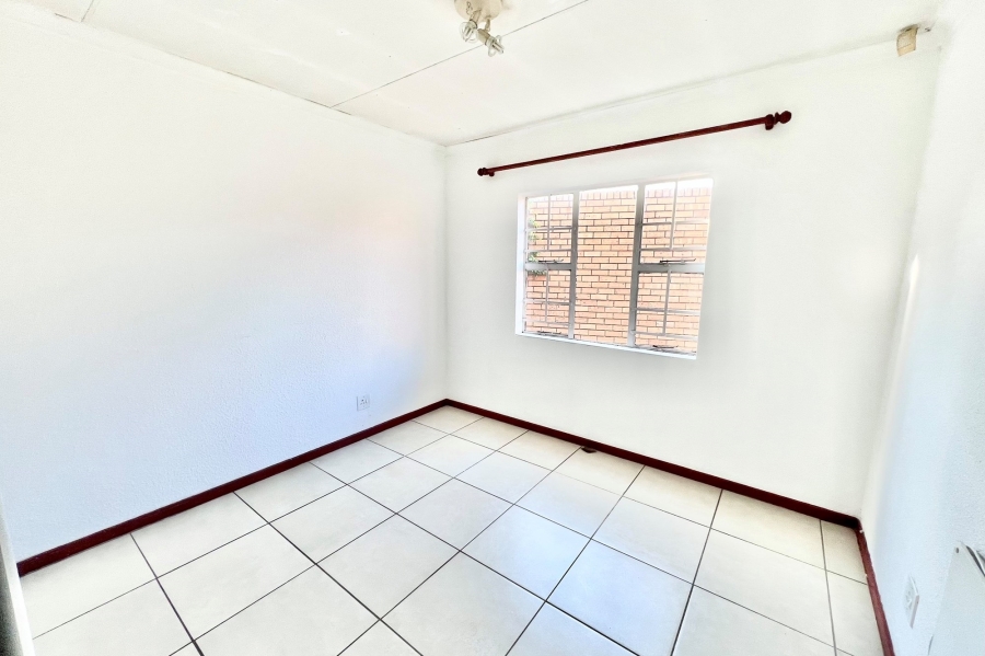 To Let 2 Bedroom Property for Rent in Halfway Gardens Gauteng