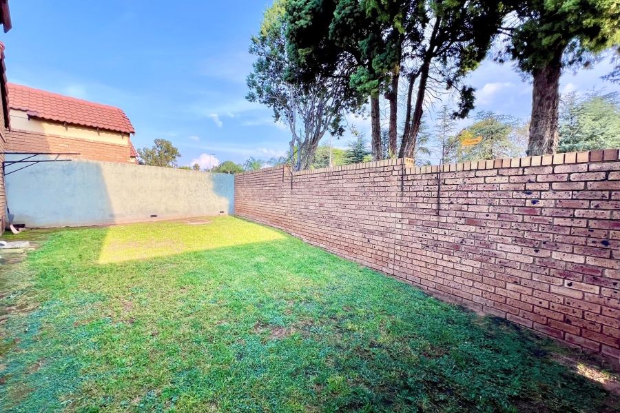 To Let 2 Bedroom Property for Rent in Halfway Gardens Gauteng