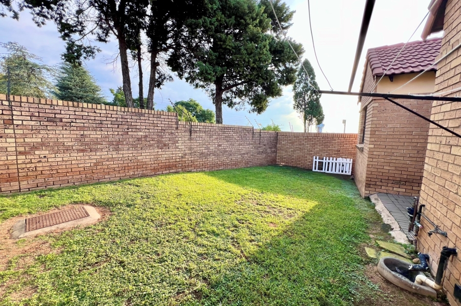 To Let 2 Bedroom Property for Rent in Halfway Gardens Gauteng