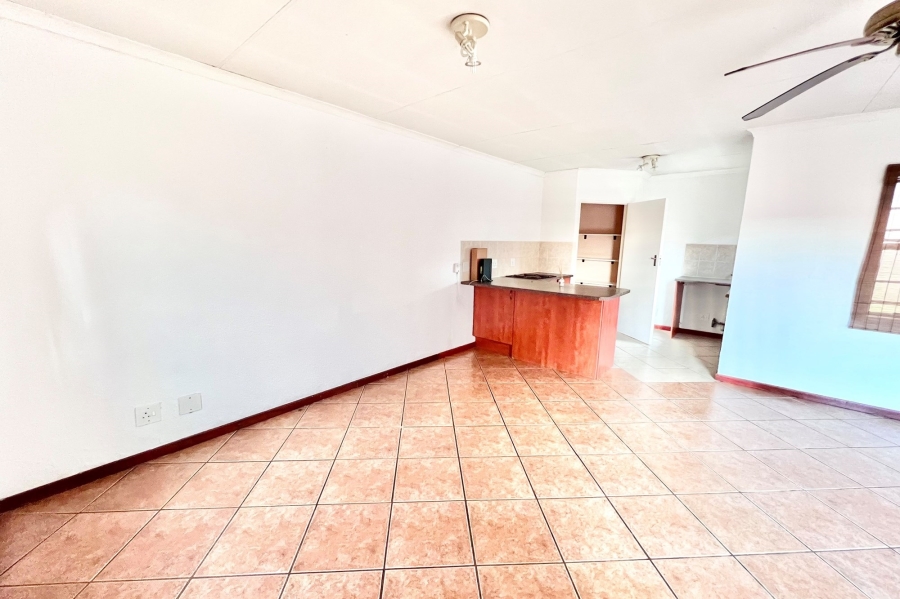 To Let 2 Bedroom Property for Rent in Halfway Gardens Gauteng