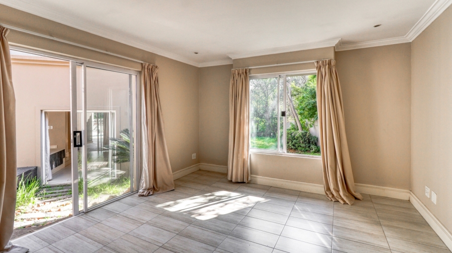 4 Bedroom Property for Sale in Dainfern Golf Estate Gauteng