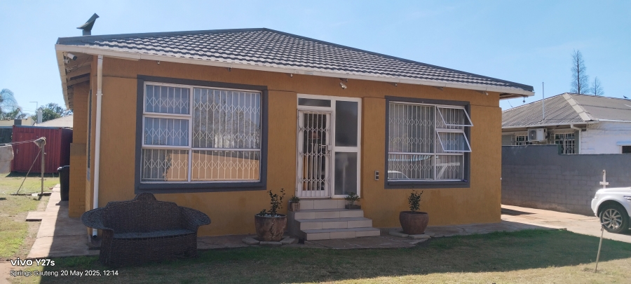 To Let 2 Bedroom Property for Rent in Selection Park Gauteng