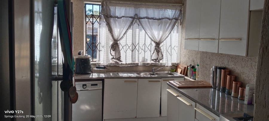 To Let 2 Bedroom Property for Rent in Selection Park Gauteng