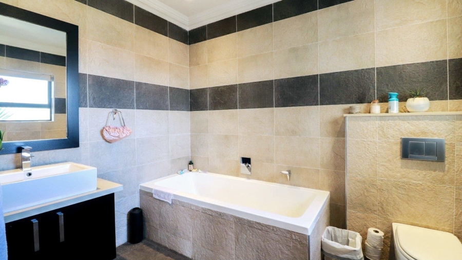 3 Bedroom Property for Sale in Ebotse Golf Estate Gauteng