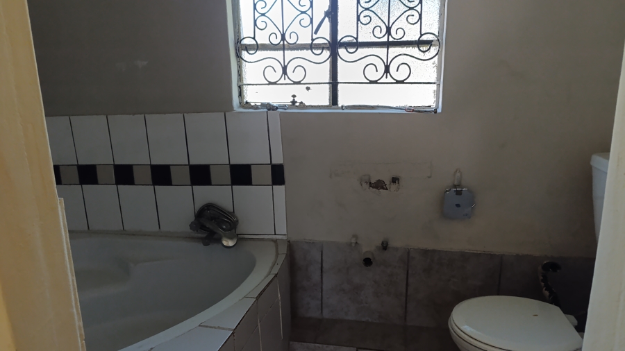 3 Bedroom Property for Sale in Gezina Gauteng