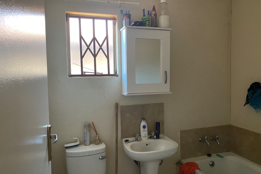 3 Bedroom Property for Sale in Glenway Estate Gauteng
