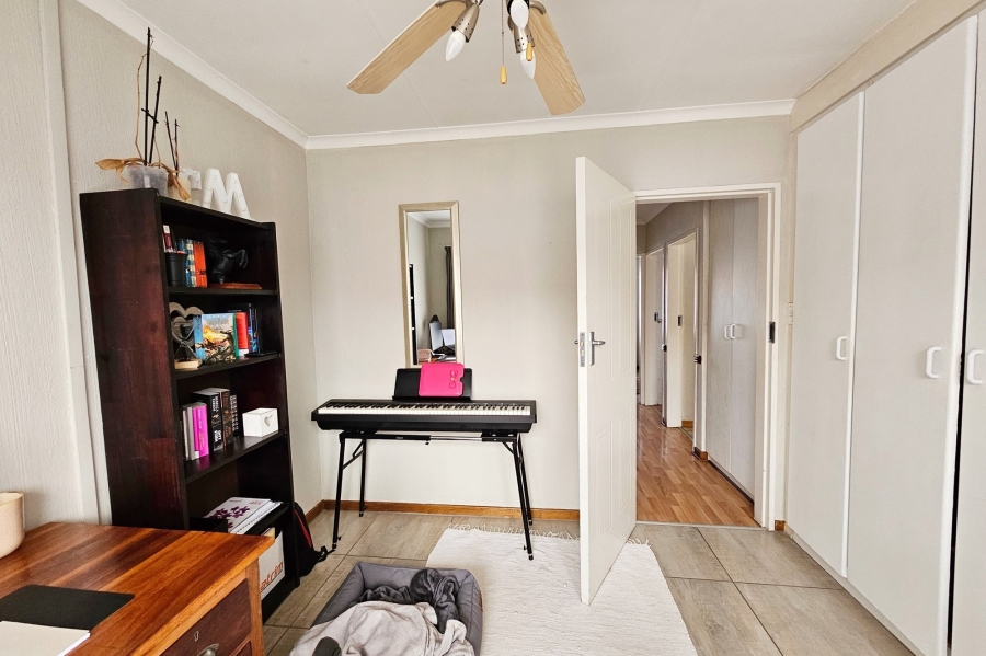 3 Bedroom Property for Sale in Clubview Gauteng