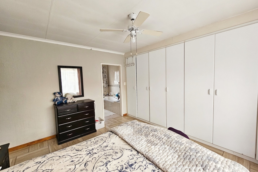 3 Bedroom Property for Sale in Clubview Gauteng