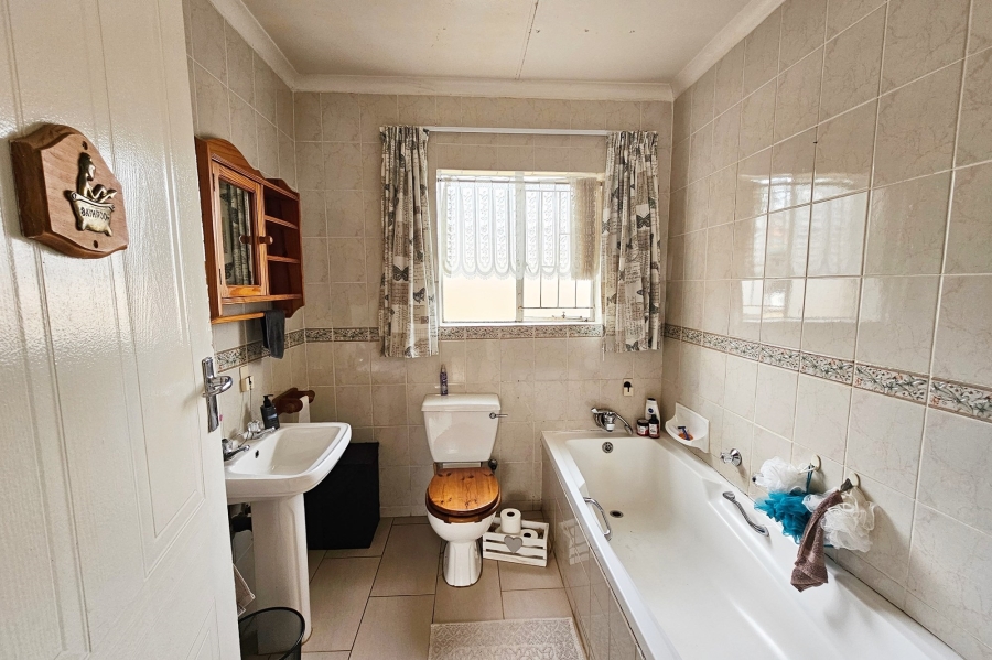 3 Bedroom Property for Sale in Clubview Gauteng