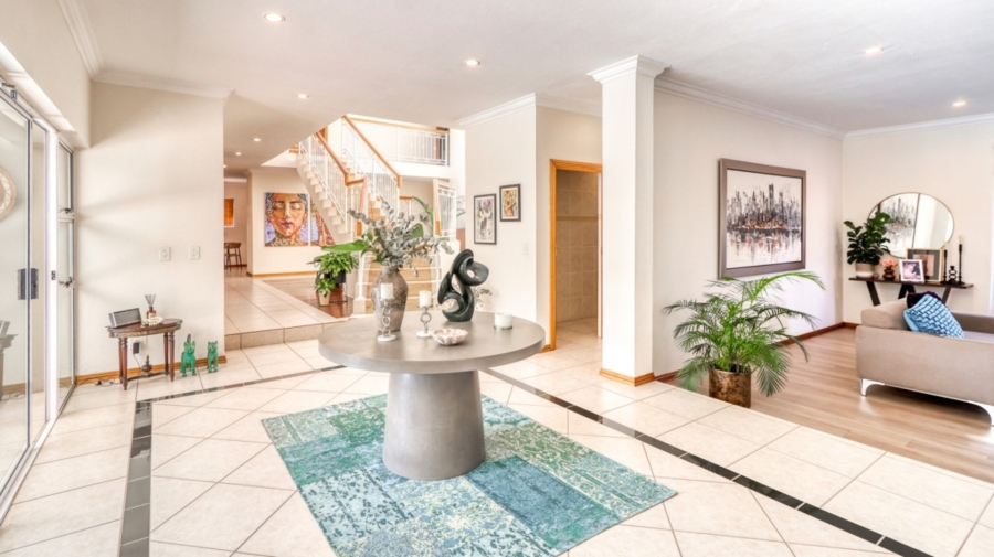 To Let 4 Bedroom Property for Rent in Dainfern Golf Estate Gauteng