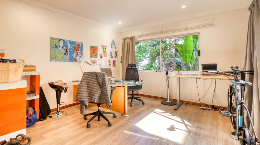 To Let 4 Bedroom Property for Rent in Dainfern Golf Estate Gauteng