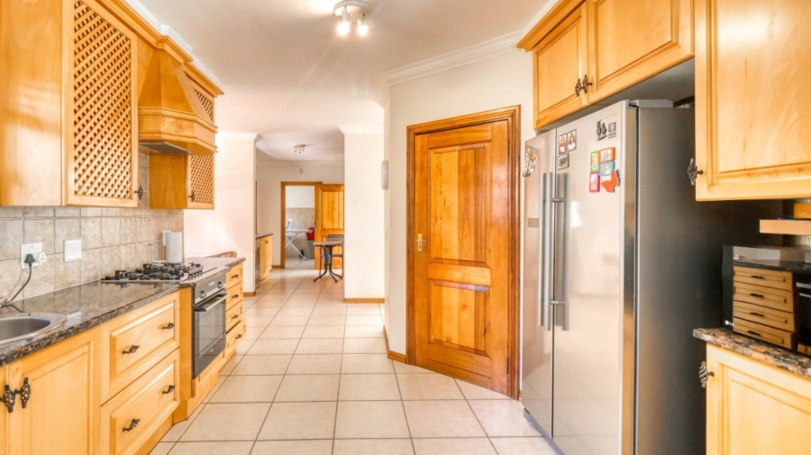 To Let 4 Bedroom Property for Rent in Dainfern Golf Estate Gauteng