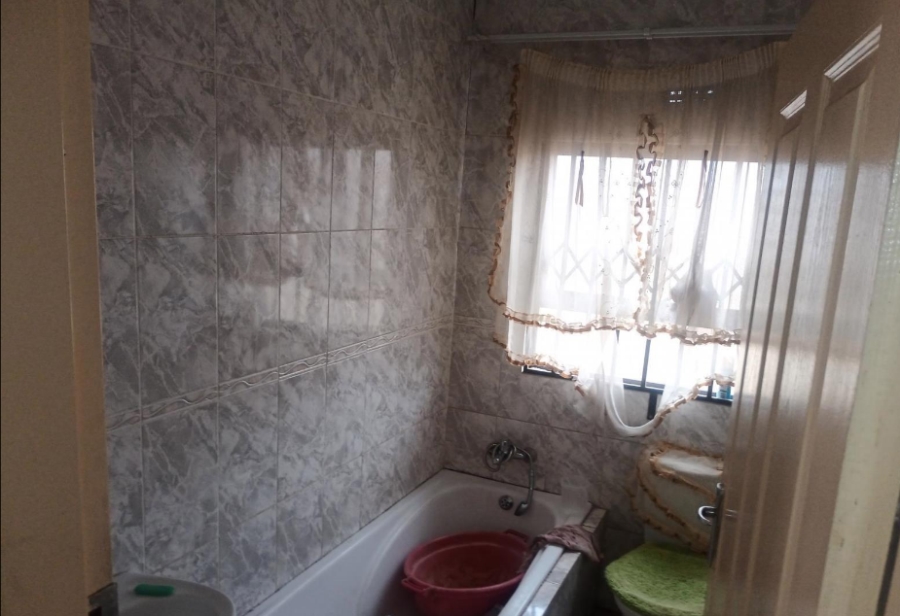 3 Bedroom Property for Sale in Roodekop Gauteng