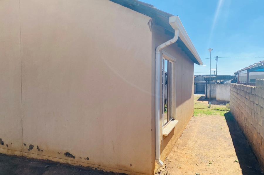 2 Bedroom Property for Sale in Mahube Valley Gauteng