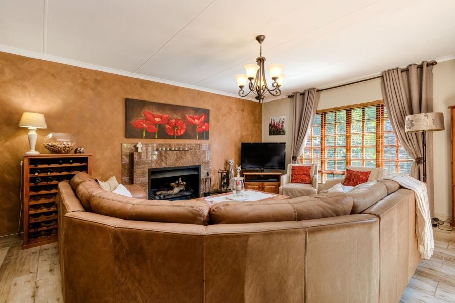 3 Bedroom Property for Sale in Linden Gauteng