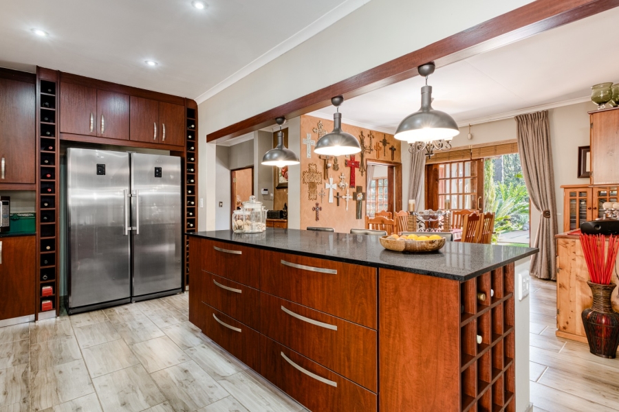 3 Bedroom Property for Sale in Linden Gauteng