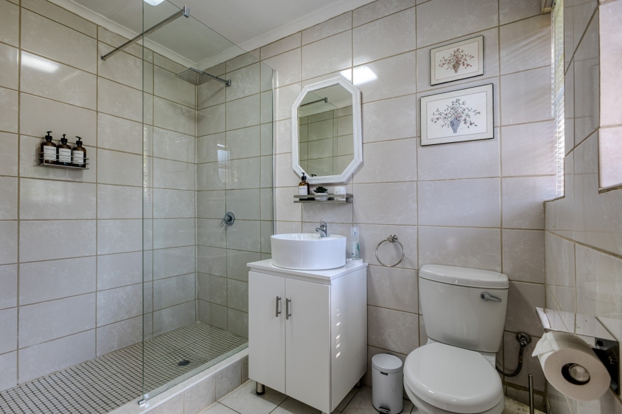 3 Bedroom Property for Sale in Linden Gauteng