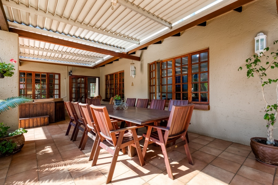 3 Bedroom Property for Sale in Linden Gauteng
