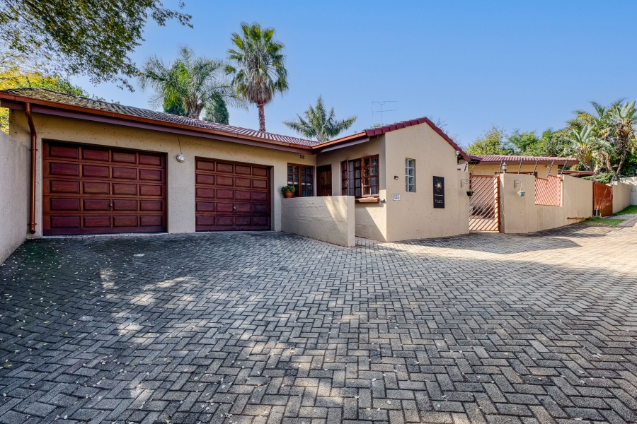 3 Bedroom Property for Sale in Linden Gauteng