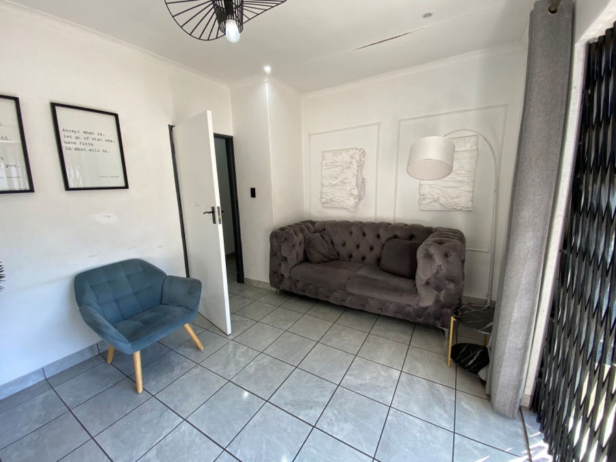 To Let 2 Bedroom Property for Rent in Ferndale Gauteng