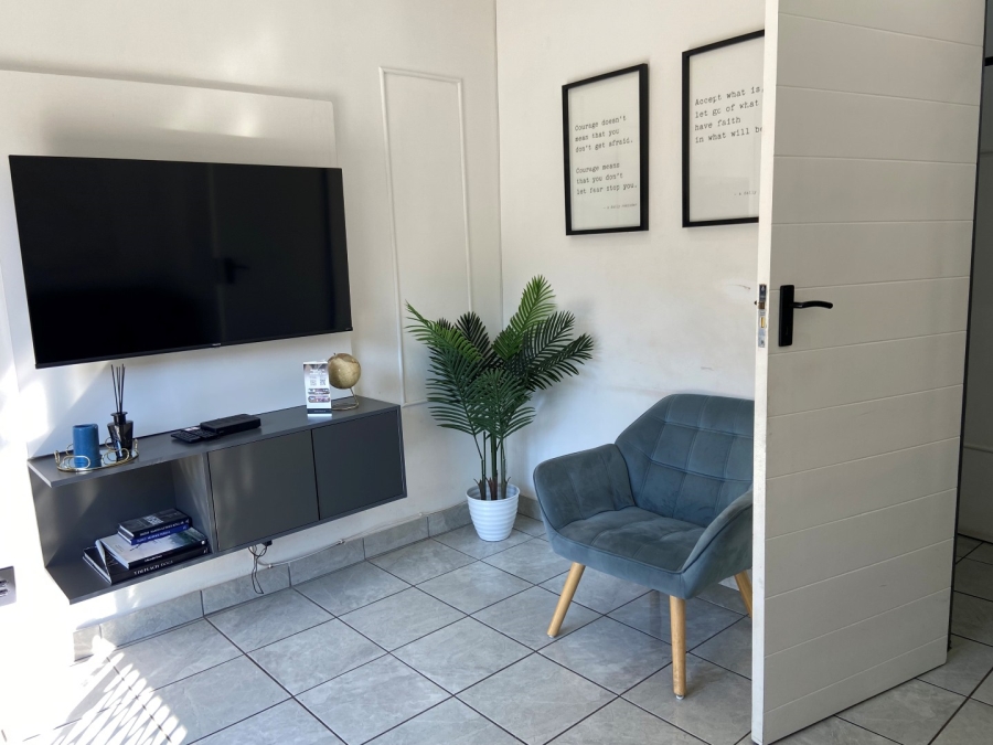 To Let 2 Bedroom Property for Rent in Ferndale Gauteng