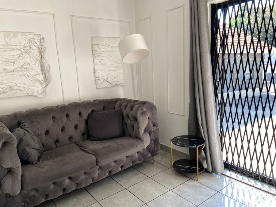 To Let 2 Bedroom Property for Rent in Ferndale Gauteng