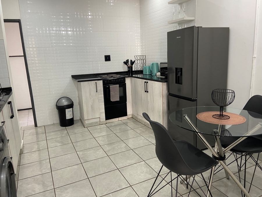 To Let 2 Bedroom Property for Rent in Ferndale Gauteng
