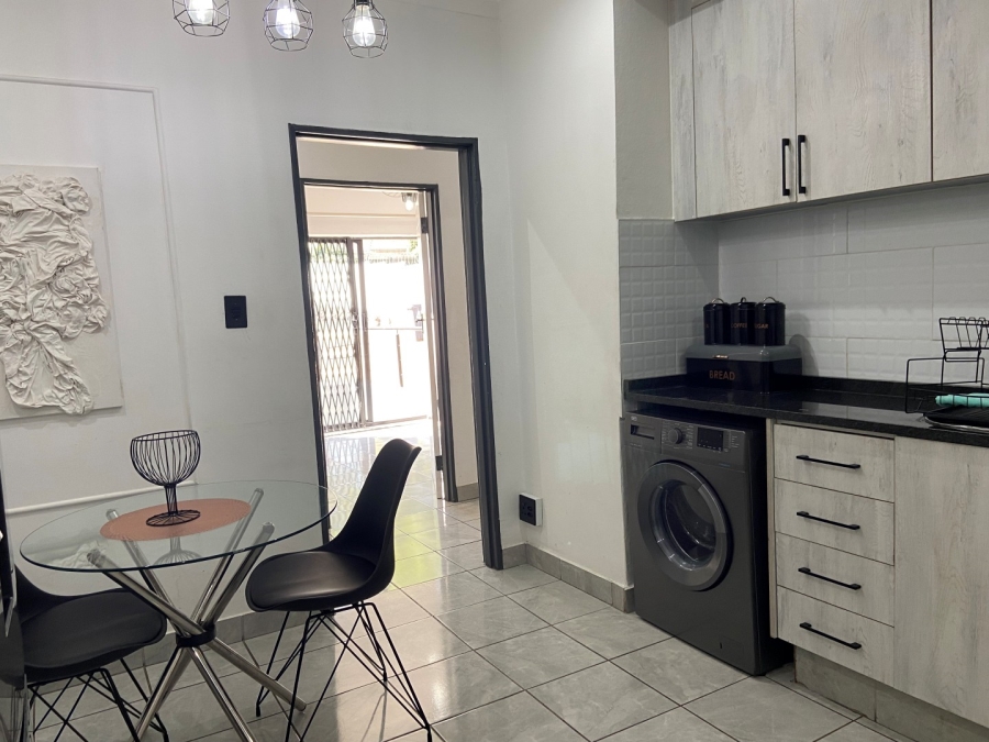 To Let 2 Bedroom Property for Rent in Ferndale Gauteng
