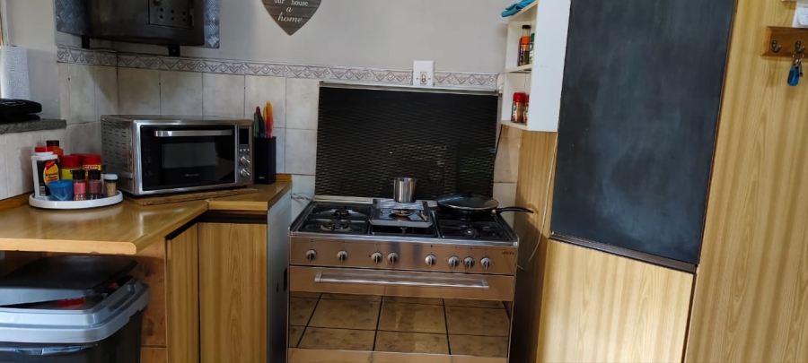 3 Bedroom Property for Sale in Casseldale Gauteng
