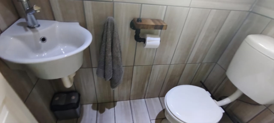 3 Bedroom Property for Sale in Casseldale Gauteng
