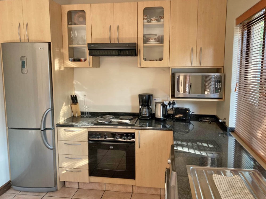To Let 2 Bedroom Property for Rent in Melrose Gauteng