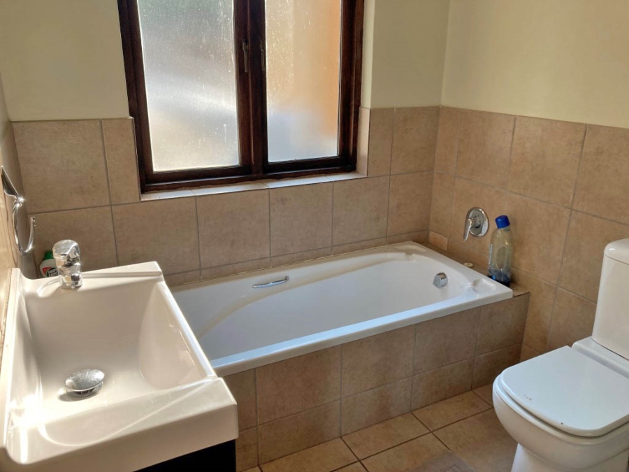 To Let 2 Bedroom Property for Rent in Melrose Gauteng