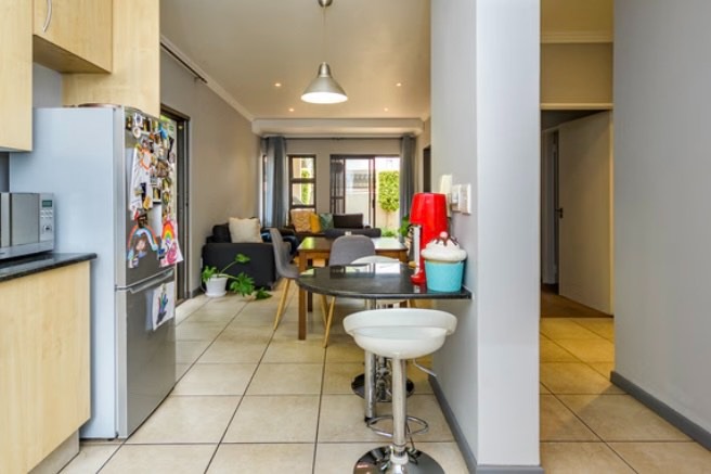 To Let 2 Bedroom Property for Rent in Sandown Gauteng